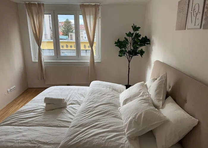 公寓 1br, Train Station, Central, Modern *