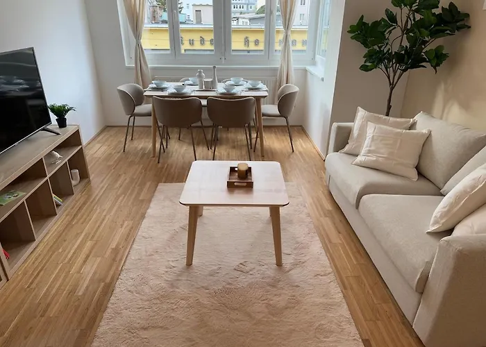 公寓 1br, Train Station, Central, Modern *